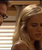 isabellucasfancom_homeandaway_163.jpg