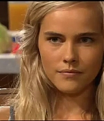 isabellucasfancom_homeandaway_204.jpg