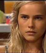 isabellucasfancom_homeandaway_208.jpg