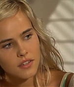 isabellucasfancom_homeandaway_0018.jpg