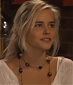 isabellucasfancom_homeandaway_0069.jpg