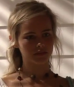 isabellucasfancom_homeandaway_0194.jpg