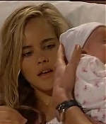 isabellucasfancom_homeandaway_4257_284.jpg