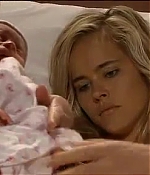 isabellucasfancom_homeandaway_4257_292.jpg