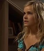 isabellucasfancom_homeandaway_0010.jpg