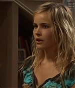 isabellucasfancom_homeandaway_0012.jpg