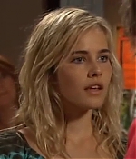 isabellucasfancom_homeandaway_0025.jpg