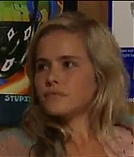 isabellucasfancom_homeandaway_0021.jpg