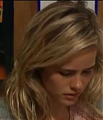 isabellucasfancom_homeandaway_0048.jpg