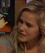 isabellucasfancom_homeandaway_0054.jpg