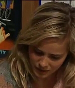 isabellucasfancom_homeandaway_0056.jpg