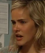 isabellucasfancom_homeandaway_0079.jpg