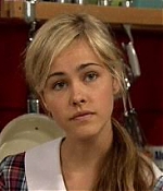 isabellucasfancom_homeandaway_029.jpg