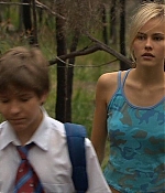 isabellucasfancom_homeandaway_039.jpg