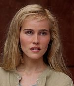 isabellucasfancom_macgyver_0058.jpg