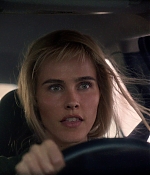 isabellucasfancom_macgyver_screencaps_0054.jpg