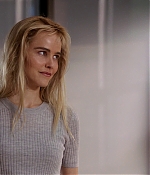 isabellucasfancom_macgyver_screencaps_0065.jpg