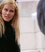 isabellucasfancom_macgyver_screencaps_0043.jpg