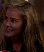 isabellucasfancom_macgyver_screencaps_0026.jpg