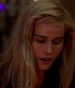 isabellucasfancom_macgyver_screencaps_0040.jpg