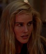 isabellucasfancom_macgyver_screencaps_0054.jpg